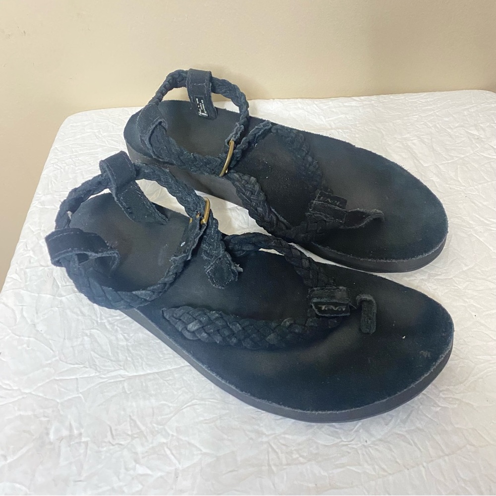 Teva suede  braided sandal